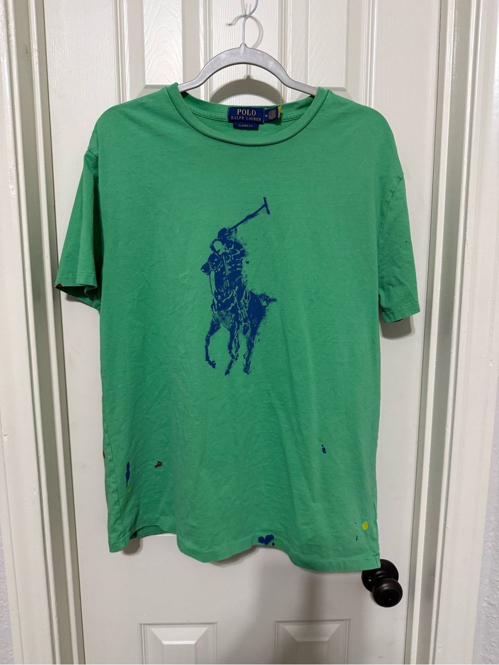 Polo Ralph Lauren Men’s Classic Fit Green Big Pony Paint Splatter T-Shirt.